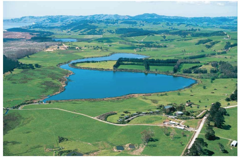 Lake spectacle in the auckland region