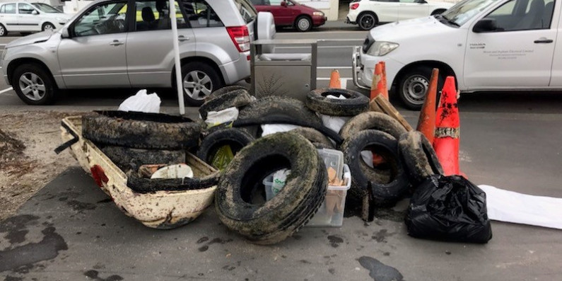Outdoor tyre storage